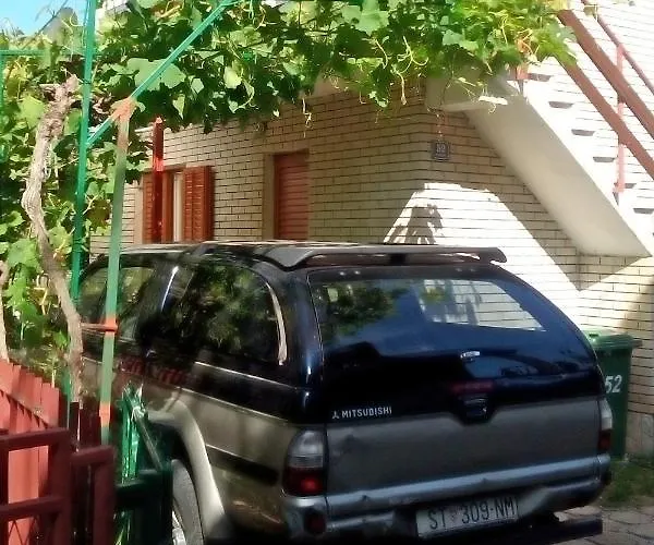 Apartman Apartments By The Sea Zaboric, Sibenik - 8368