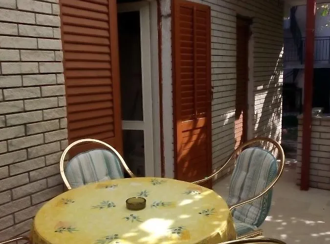 Apartments By The Sea Zaboric, Sibenik - 8368 Apartman