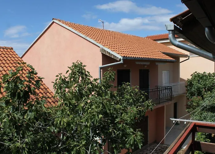 Apartments By The Sea Zaboric, Sibenik - 8368 Apartman