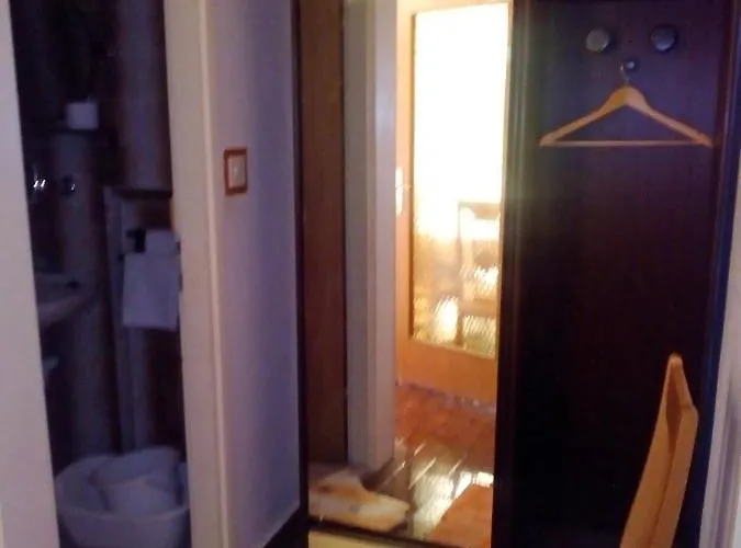 Apartman Apartments By The Sea Zaboric, Sibenik - 8368 *