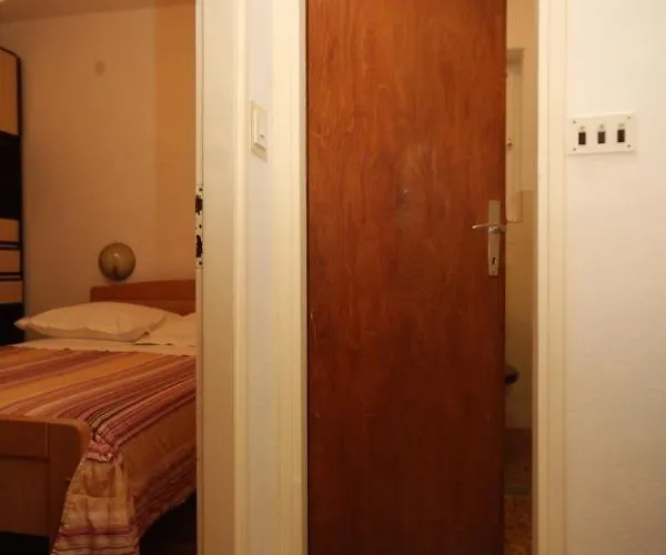 Apartments By The Sea Zaboric, Sibenik - 8368 Apartman *